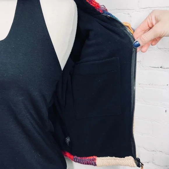 🧸🌈NWT🤩 |•KYBER•| Hand Made Wool Bear Fleece Lined Sweater + Mittens🌈 - Picture 12 of 16